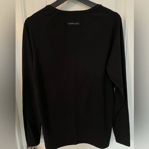 Alphalete signature Premium Long Sleeve Tee, Small